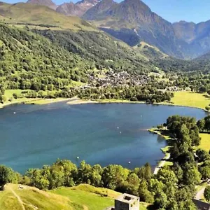 appartement-cosy-au-pied-des-pistes.midi-pyreneeshotels.com/